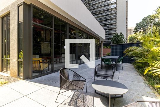 Lounge de kitnet/studio à venda com 1 quarto, 24m² em Santa Ifigênia, São Paulo