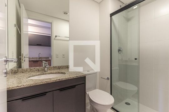 Banheiro de kitnet/studio à venda com 1 quarto, 24m² em Santa Ifigênia, São Paulo