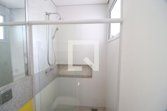 Banheiro do Quarto 2 de casa para alugar com 4 quartos, 245m² em Vigilato Pereira, Uberlândia