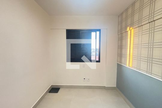 Quarto de apartamento à venda com 2 quartos, 57m² em Vila Valparaíso, Santo André