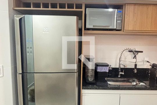 Cozinha de apartamento à venda com 2 quartos, 57m² em Vila Valparaíso, Santo André