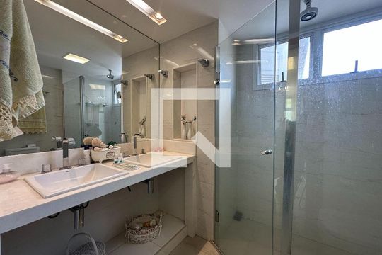 Foto 17 de casa à venda com 3 quartos, 165m² em Floresta, Belo Horizonte