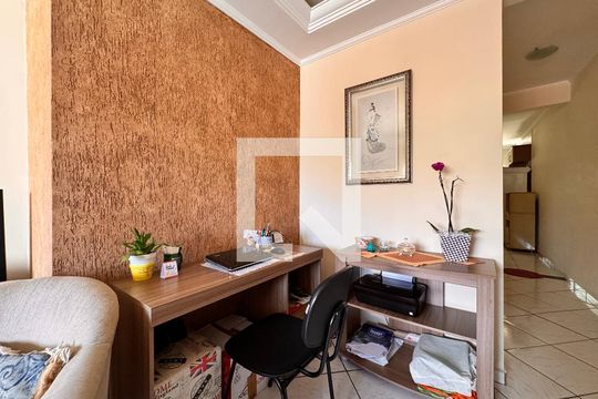 Sala de apartamento à venda com 2 quartos, 64m² em Jardim Santo Antônio, Santo André