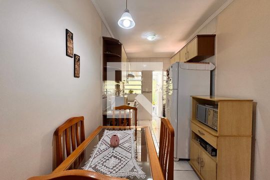 Cozinha de apartamento à venda com 2 quartos, 64m² em Jardim Santo Antônio, Santo André