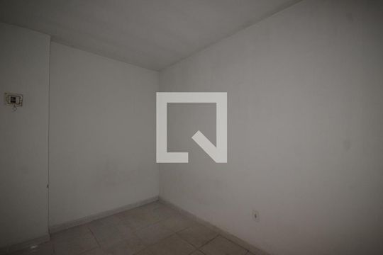 Kitnet/Studio para alugar com 1 quarto, 15m² em Bento Ribeiro, Rio de Janeiro