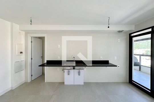 Cozinha de apartamento à venda com 3 quartos, 158m² em Botafogo, Rio de Janeiro