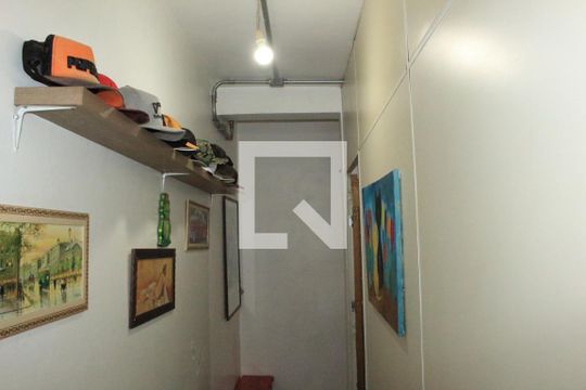 Corredor de casa à venda com 2 quartos, 98m² em Parque Peruche, São Paulo