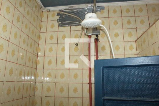 Banheiro de casa à venda com 2 quartos, 98m² em Parque Peruche, São Paulo