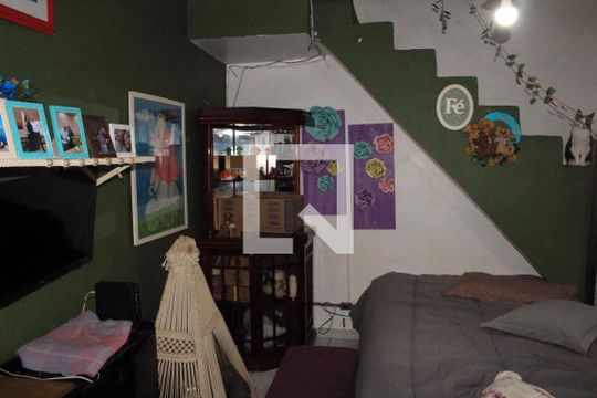 Sala de casa à venda com 2 quartos, 98m² em Parque Peruche, São Paulo