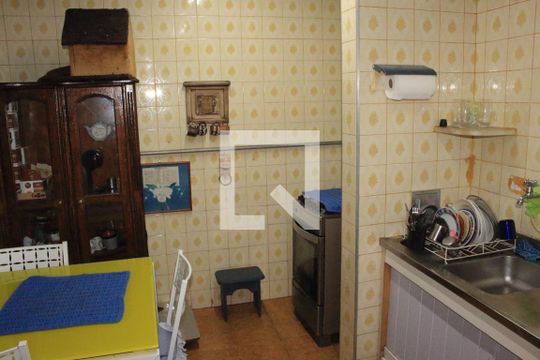 Cozinha de casa à venda com 2 quartos, 98m² em Parque Peruche, São Paulo