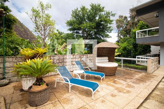 Área comum - Piscina de casa para alugar com 6 quartos, 250m² em Lagoa, Rio de Janeiro