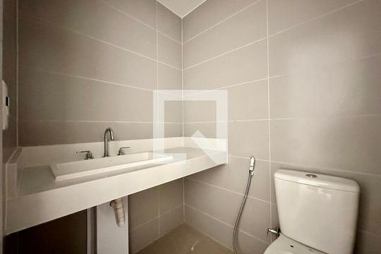 Banheiro da Suíte 1 de apartamento à venda com 3 quartos, 167m² em Botafogo, Rio de Janeiro