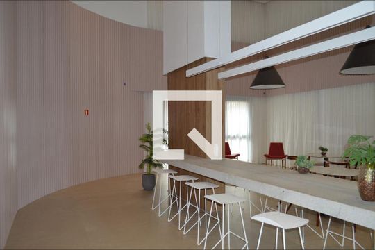 Área comum de kitnet/studio para alugar com 1 quarto, 24m² em Liberdade, São Paulo
