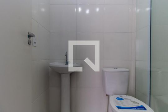 Banheiro de apartamento para alugar com 2 quartos, 41m² em Vila Prudente, São Paulo