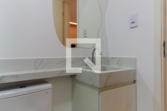 Banheiro de kitnet/studio para alugar com 1 quarto, 38m² em Vila Alpina, São Paulo