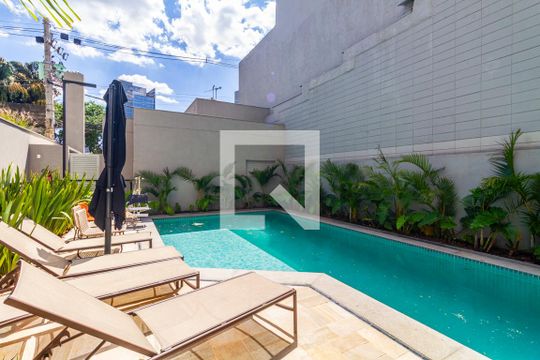 Área comum - Piscina de kitnet/studio para alugar com 1 quarto, 28m² em Pinheiros, São Paulo