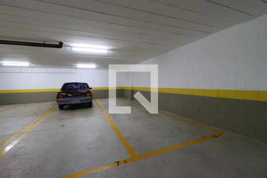 Garagem de apartamento à venda com 3 quartos, 87m² em Campestre, Santo André