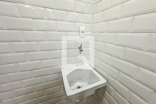 Banheiro de apartamento para alugar com 1 quarto, 23m² em Glória, Rio de Janeiro