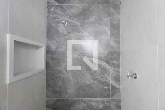 Banheiro da Suíte de casa à venda com 3 quartos, 107m² em Vila Lucia, São Paulo