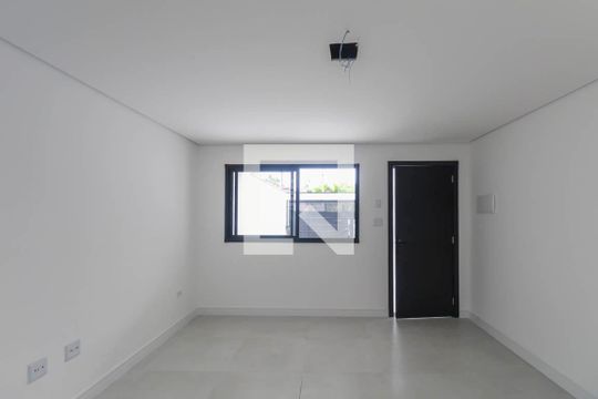 Casa à venda com 3 quartos, 107m² em Vila Lucia, São Paulo