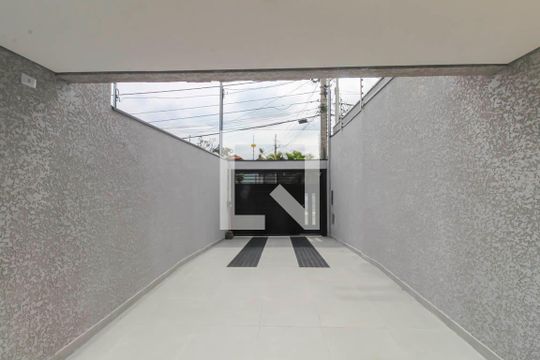 Garagem de casa à venda com 3 quartos, 107m² em Vila Lucia, São Paulo