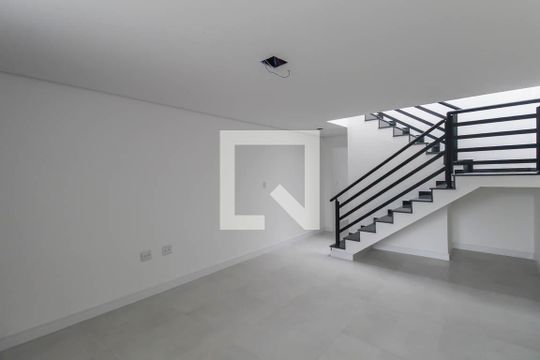 Sala de casa à venda com 3 quartos, 107m² em Vila Lucia, São Paulo