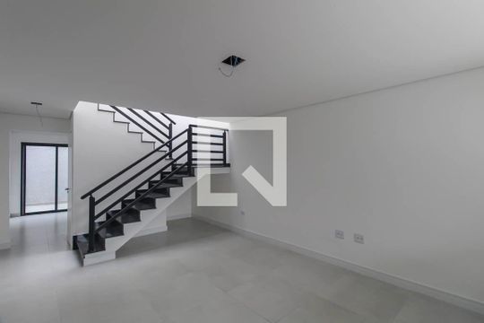 Sala de casa à venda com 3 quartos, 107m² em Vila Lucia, São Paulo