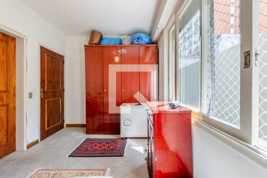Corredor de apartamento à venda com 2 quartos, 84m² em Moinhos de Vento, Porto Alegre