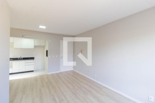 Sala de apartamento para alugar com 3 quartos, 76m² em Marechal Rondon , Canoas