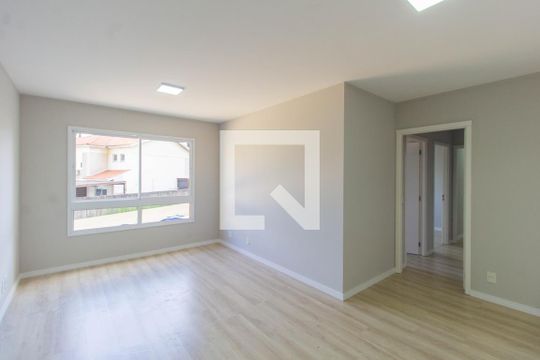 Apartamento para alugar com 3 quartos, 76m² em Marechal Rondon , Canoas