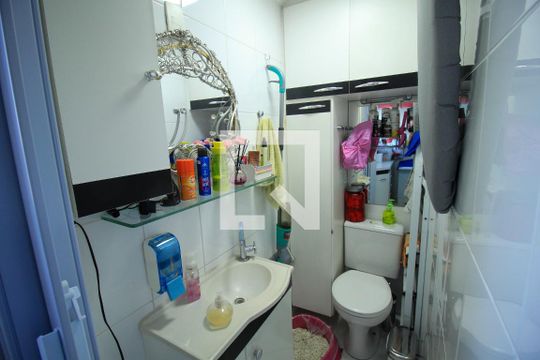 Banheiro de apartamento à venda com 3 quartos, 78m² em Vila Prudente, São Paulo
