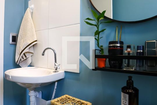 Banheiro de kitnet/studio à venda com 1 quarto, 31m² em Jardim Monte Kemel, São Paulo