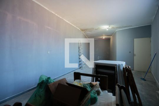 Quarto 3 de casa à venda com 6 quartos, 470m² em Vila Basileia, São Paulo