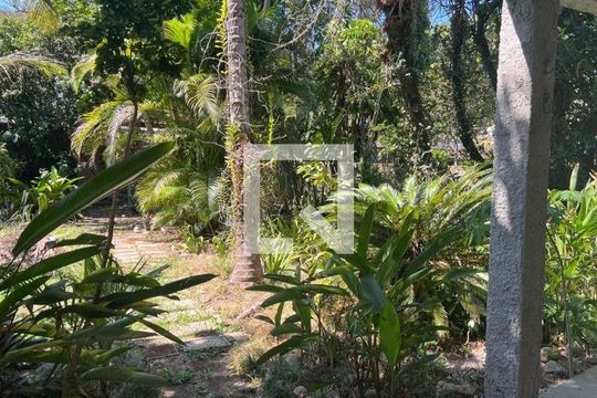 Casa à venda com 5 quartos, 253m² em Itaipu, Niterói