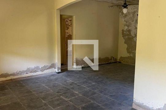 Casa à venda com 5 quartos, 253m² em Itaipu, Niterói
