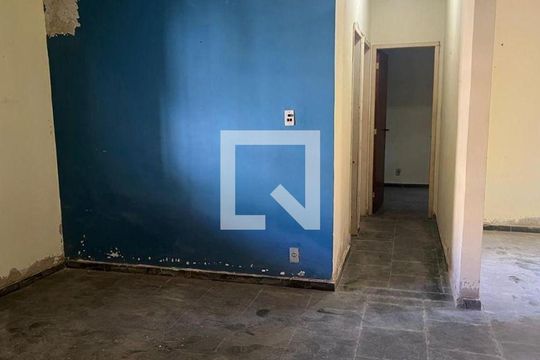 Casa à venda com 5 quartos, 253m² em Itaipu, Niterói