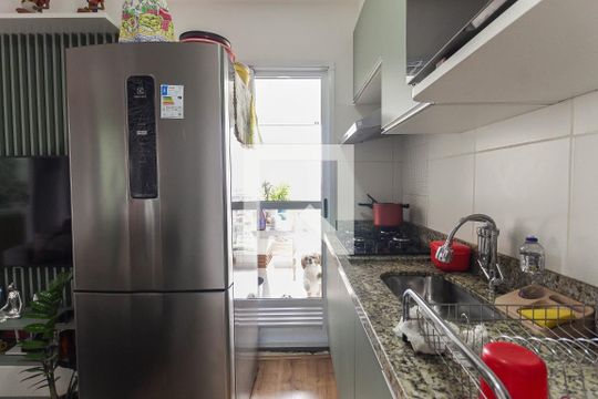 Cozinha de apartamento à venda com 2 quartos, 32m² em Cidade Antônio Estêvão de Carvalho, São Paulo