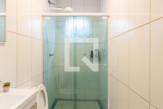 Banheiro de casa à venda com 5 quartos, 250m² em Vila Feliz, São Paulo