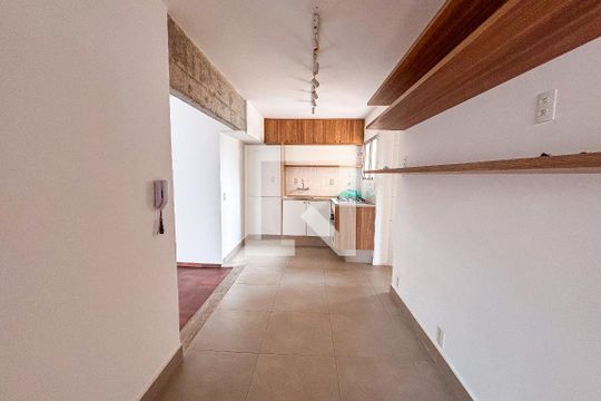 Cozinha de apartamento para alugar com 3 quartos, 117m² em Pinheiros, São Paulo