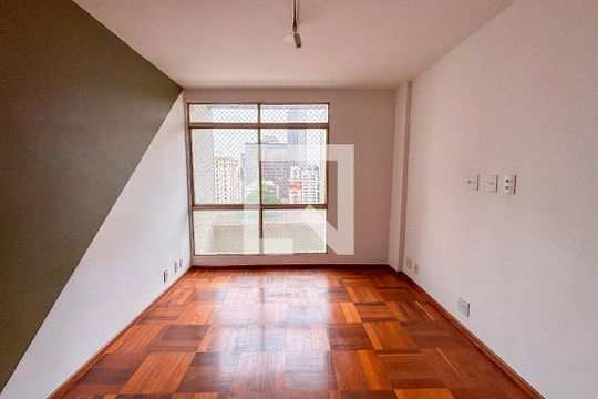 Sala de apartamento para alugar com 3 quartos, 117m² em Pinheiros, São Paulo