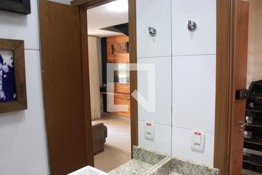 Banheiro de apartamento para alugar com 1 quarto, 54m² em Setor Marista, Goiânia