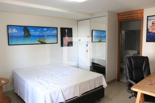 Suíte de apartamento para alugar com 1 quarto, 54m² em Setor Marista, Goiânia