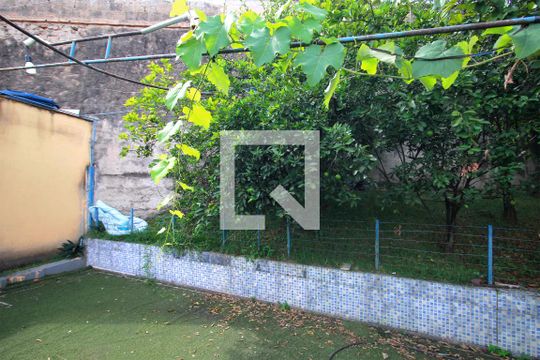 Quintal de casa à venda com 3 quartos, 164m² em Ermelinda, Belo Horizonte