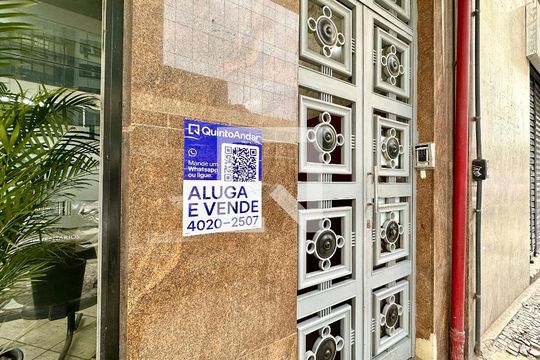 Plaquinha instalada de apartamento à venda com 1 quarto, 42m² em Saúde, Rio de Janeiro