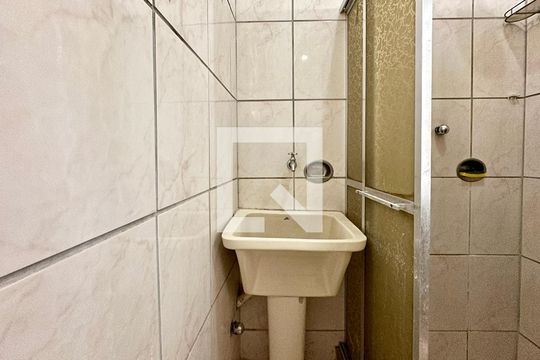 Banheiro de apartamento à venda com 1 quarto, 42m² em Saúde, Rio de Janeiro
