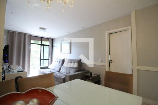 Sala de apartamento para alugar com 3 quartos, 88m² em Pechincha, Rio de Janeiro