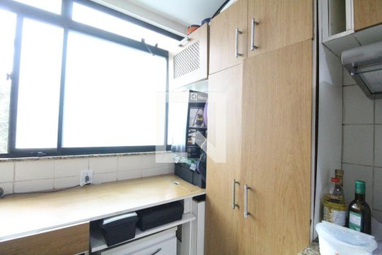 Área de serviço de apartamento para alugar com 3 quartos, 88m² em Pechincha, Rio de Janeiro