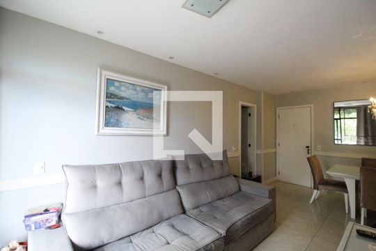 Sala de apartamento para alugar com 3 quartos, 88m² em Pechincha, Rio de Janeiro