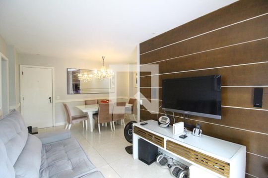 Sala de apartamento para alugar com 3 quartos, 88m² em Pechincha, Rio de Janeiro