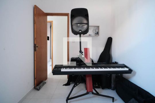 Quarto 1 de casa de condomínio para alugar com 2 quartos, 57m² em Vila Buenos Aires, São Paulo